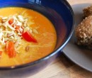 Pompoensoep met geroosterde paprika’s