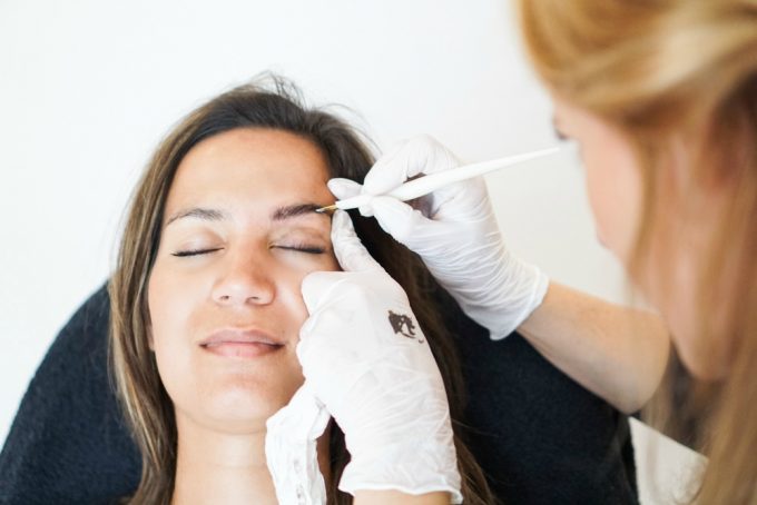 Permanente wenkbrauwen met de PMU Blade Techniek