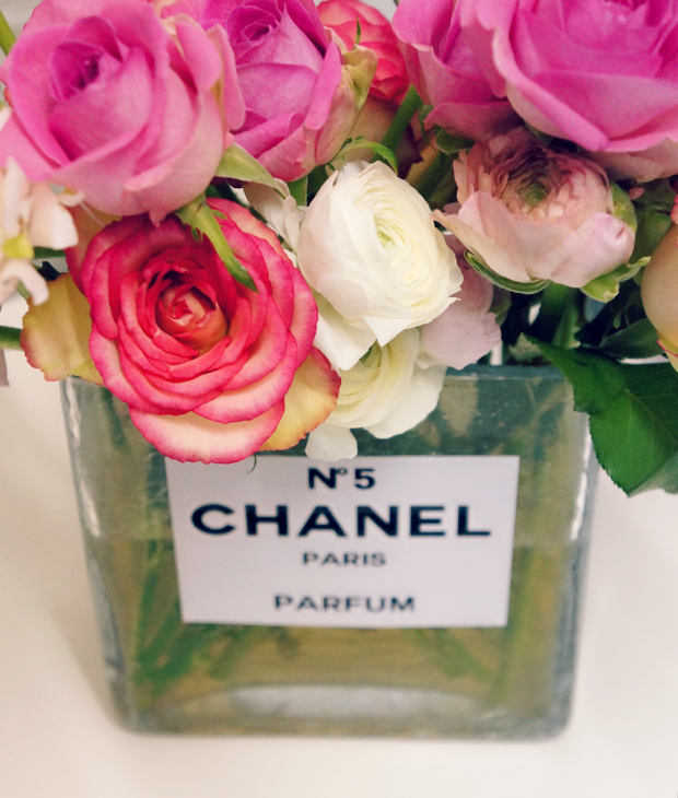 Chanel Flower parfume. Шанель 5. Цветок Шанель. Букет Chanel.