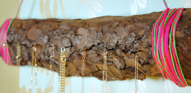 DIY Boomschors sieraden display