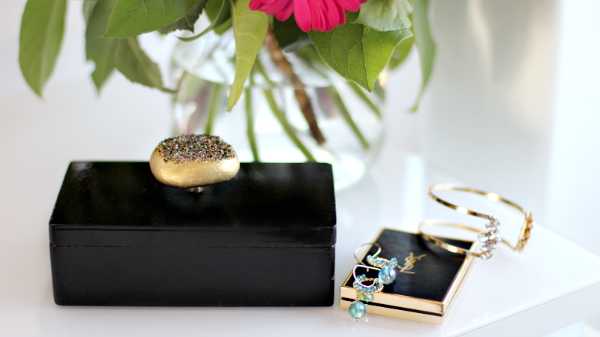 DIY | kistje met edelsteen knopje