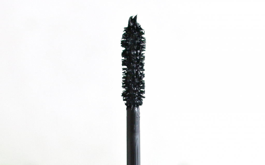 Charlotte Tilbury Legendary Lashes mascara review_ - 4