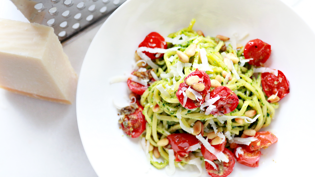 Food Friday | spaghetti met zelfgemaakte spinazie-pesto