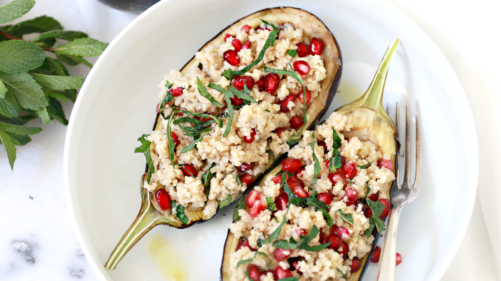 Food Friday | gevulde aubergine met bloemkool hummus (vegan)