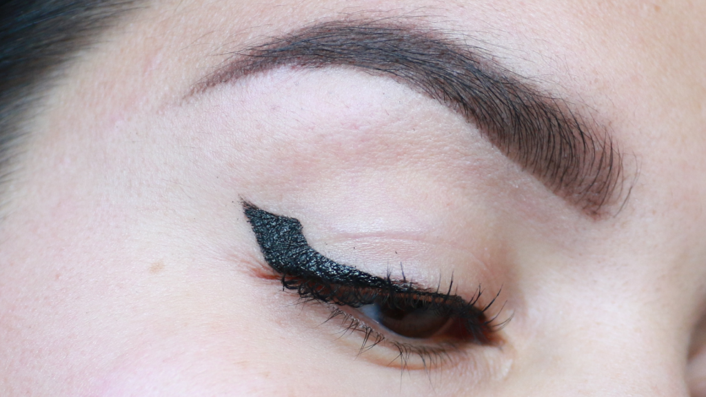 eyeliner tutorial hooded eyes_ - 1 (1)