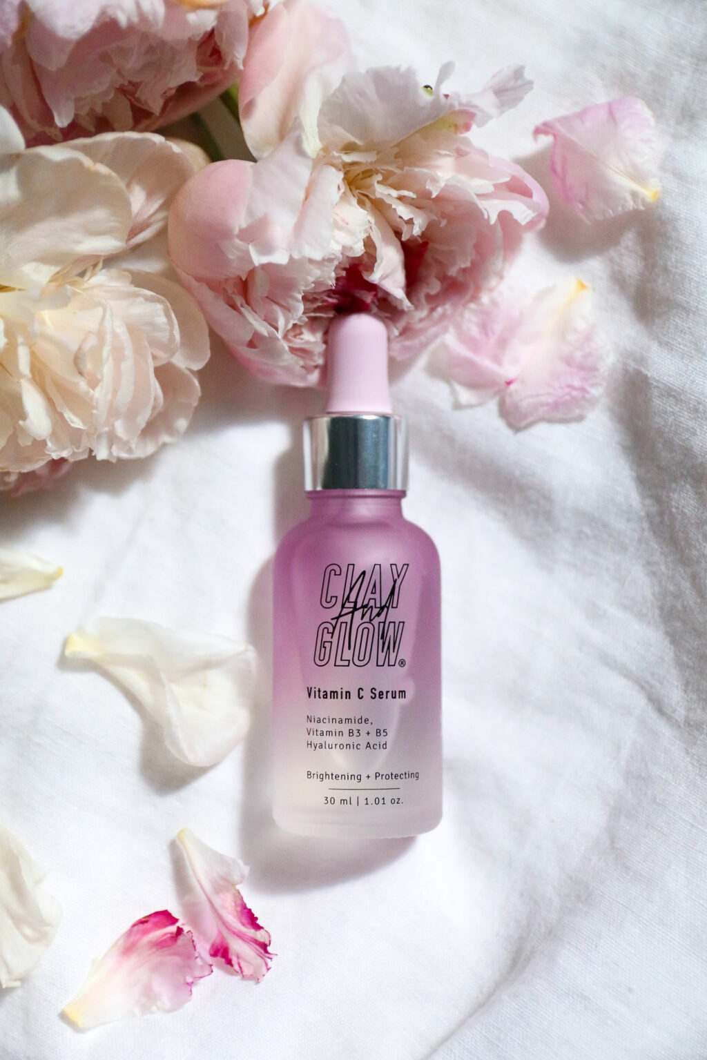 Dit is waarom je het Clay And Glow Vitamine C serum zou moeten