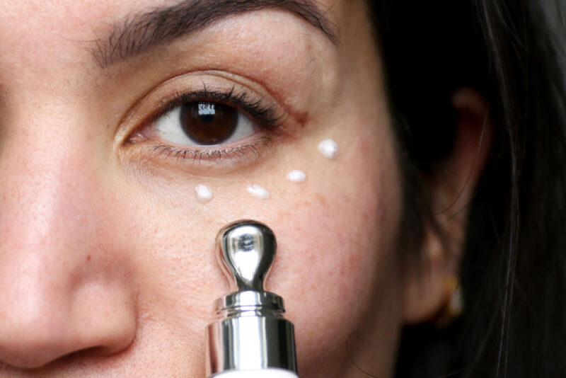 Een frisse start? Probeer dan eens de Cooling Eye Cream van Clay And Glow