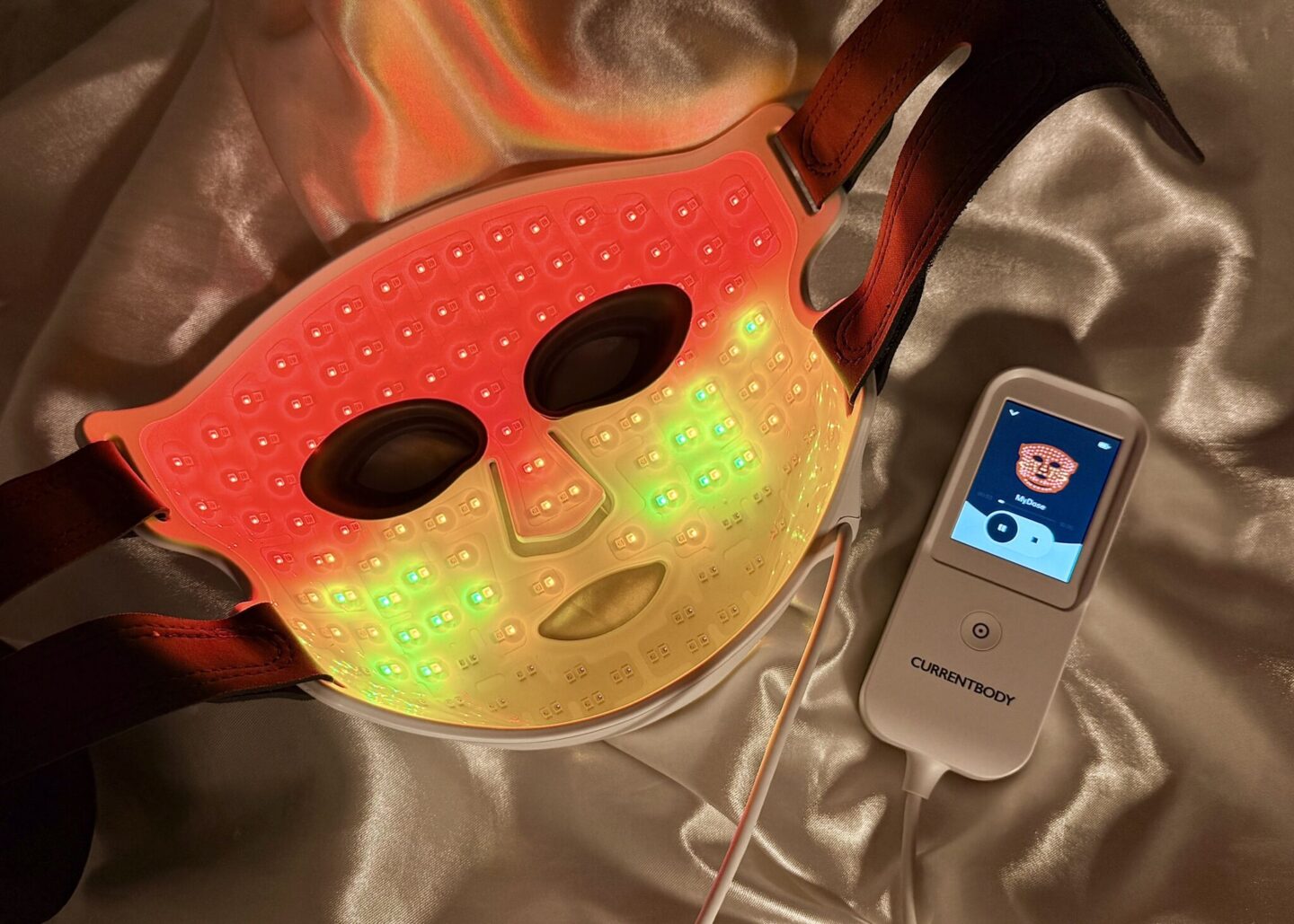 CurrentBody brengt het eerste volledige gepersonaliseerde LED-masker uit